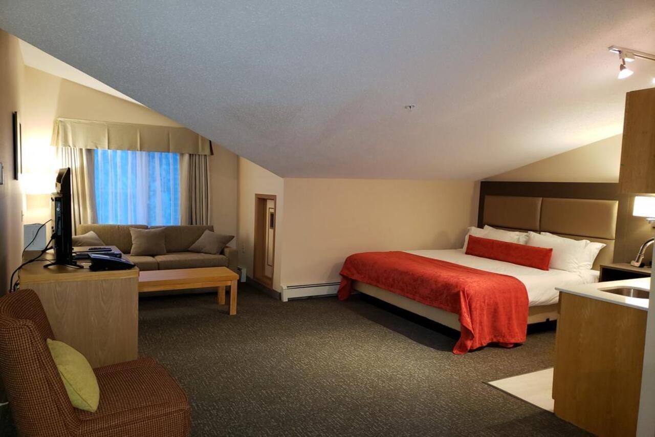 Resort Sun Peaks Lodge