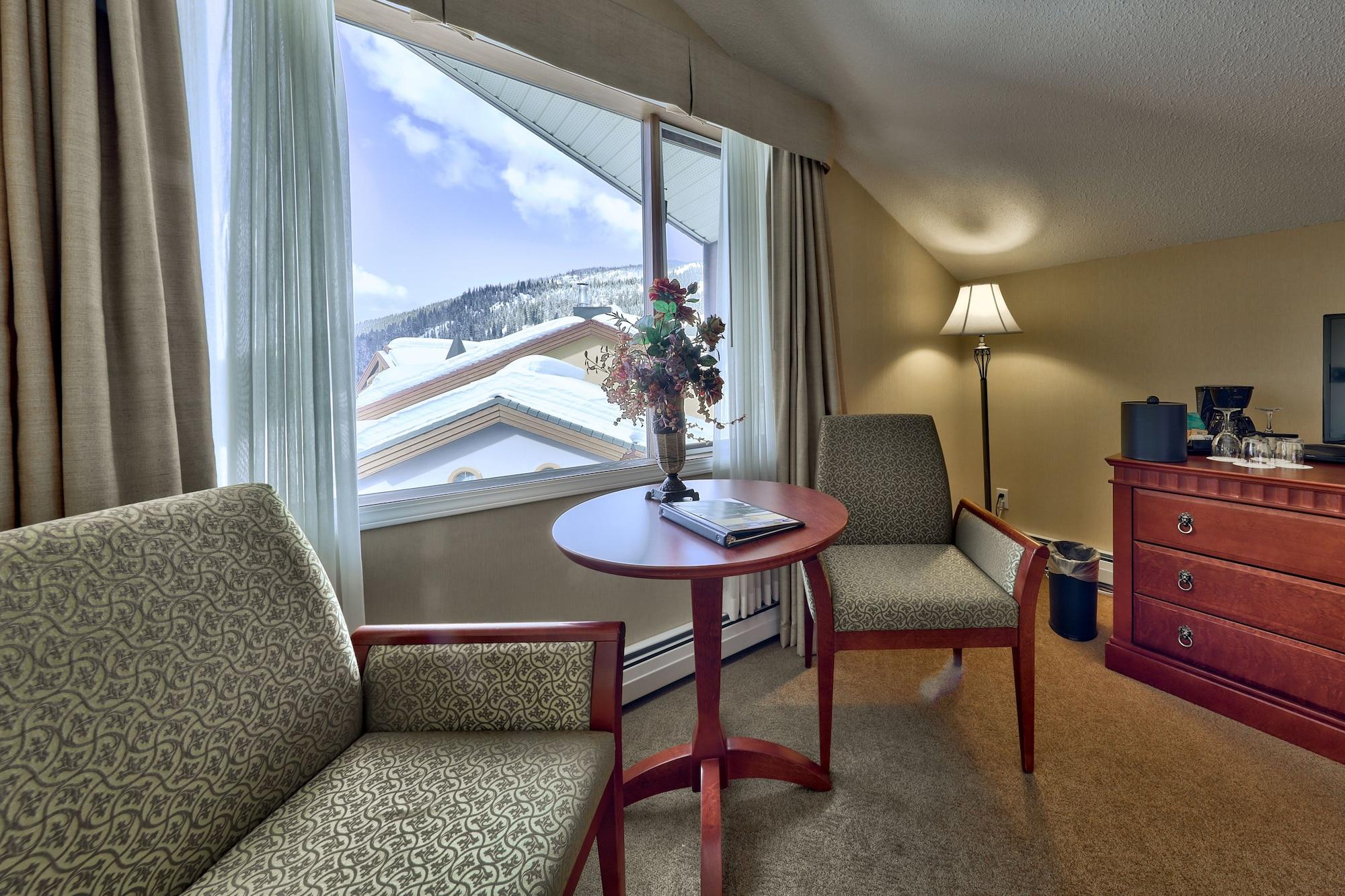 Sun Peaks Lodge 4*