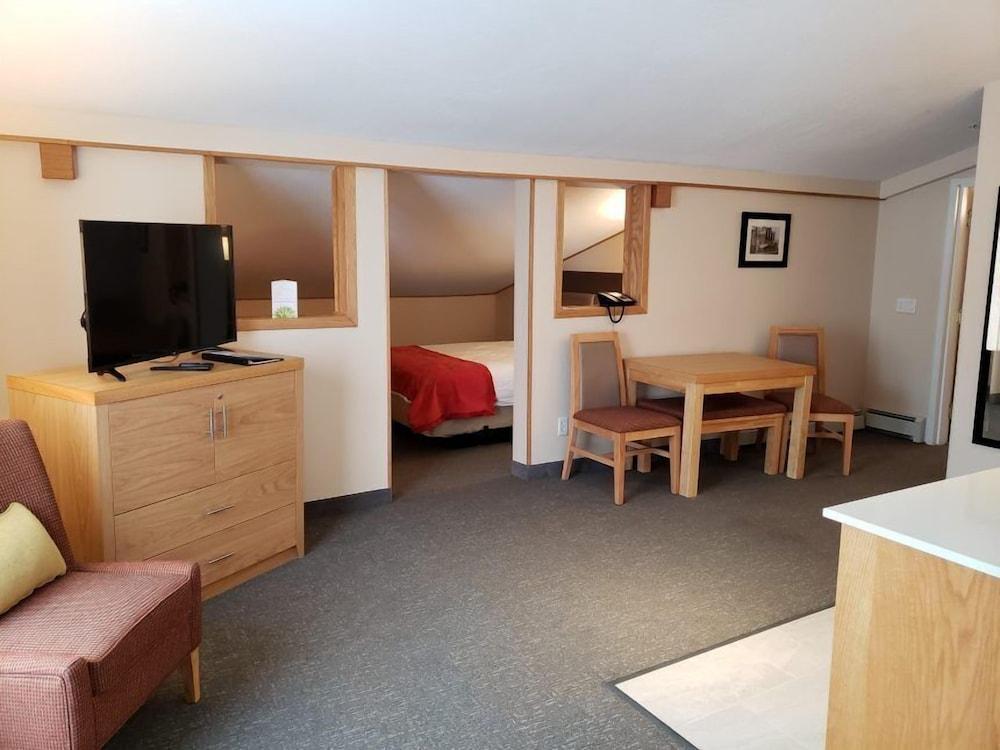 Sun Peaks Lodge Resort