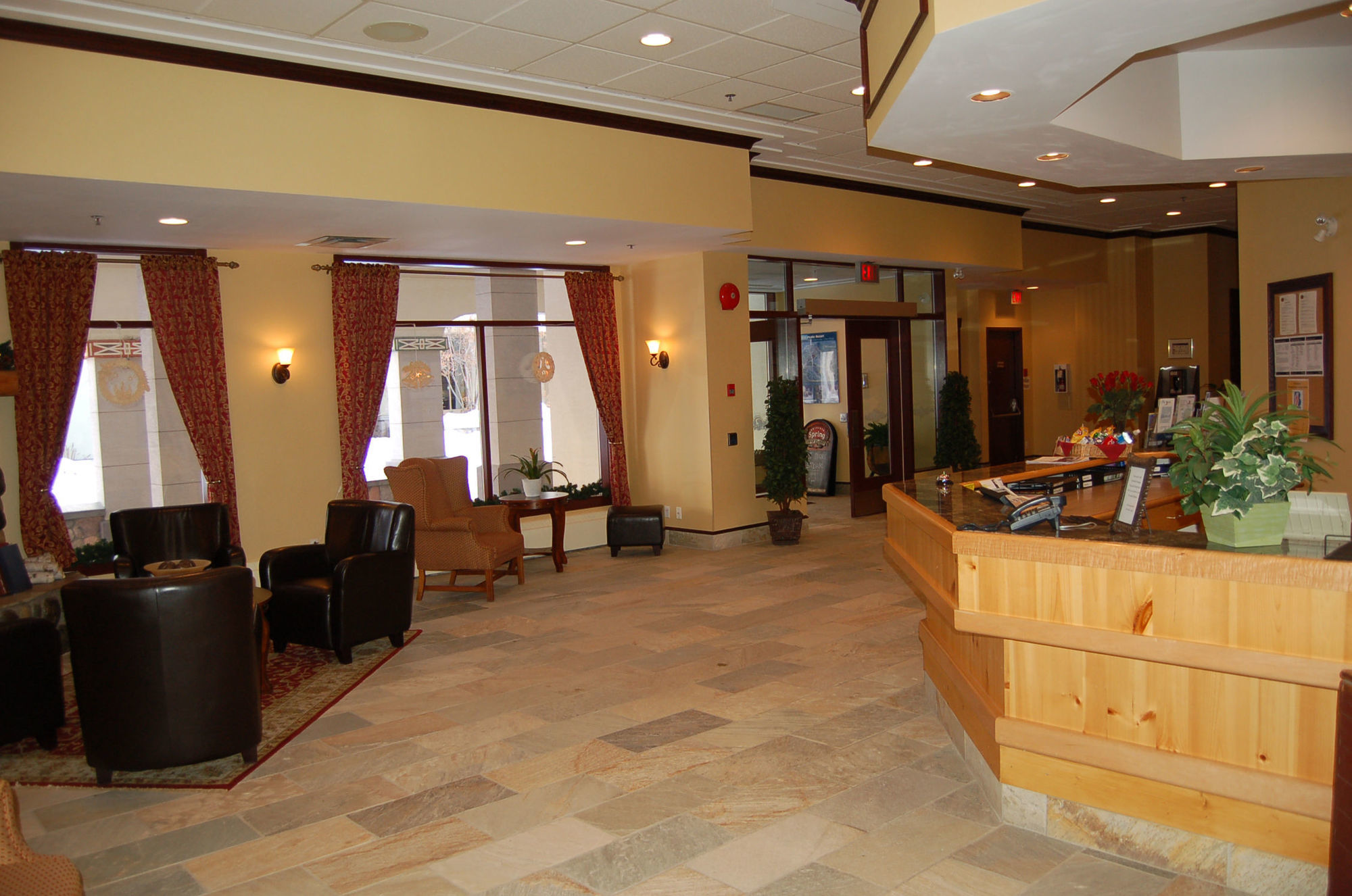 Resort Sun Peaks Lodge 4*