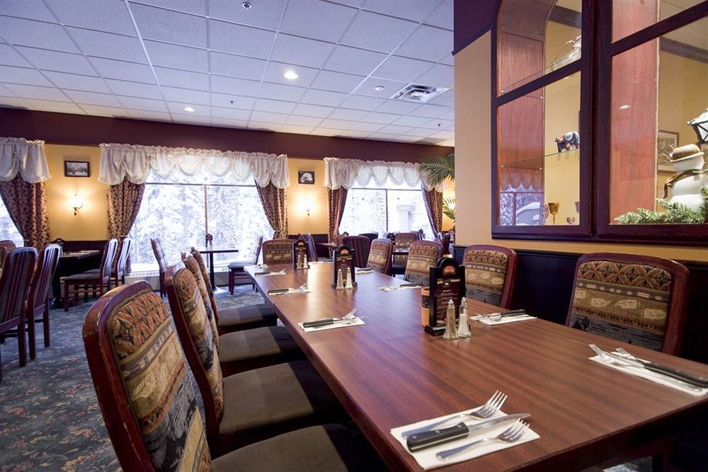 Sun Peaks Lodge 4*
